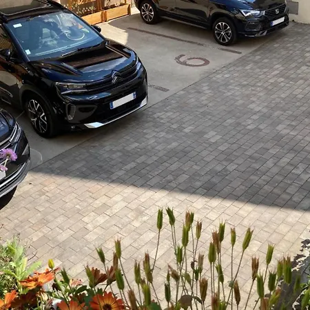 Daire Gaestehaus Edelzimmer *